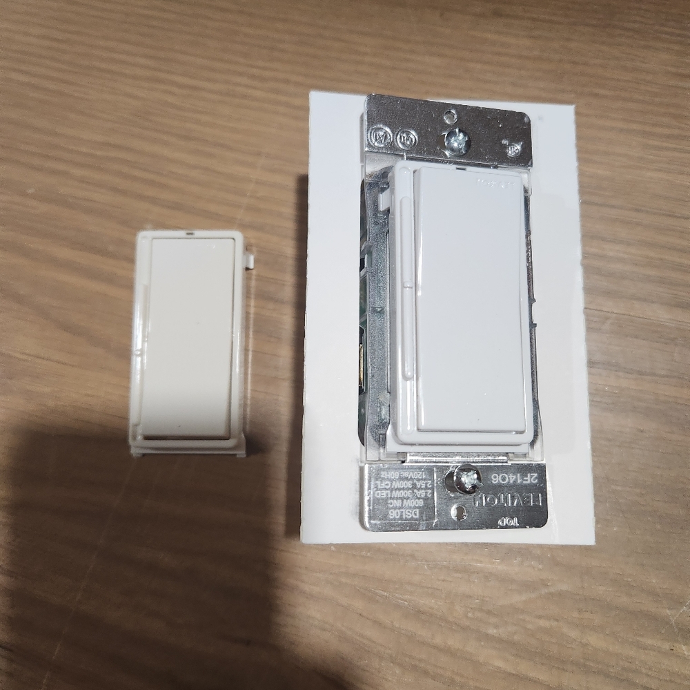 Leviton Decora Rocker Dimmer With Slide Bar,  White DSL06-1TW